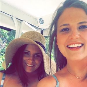 Meet your Posher, Amanda